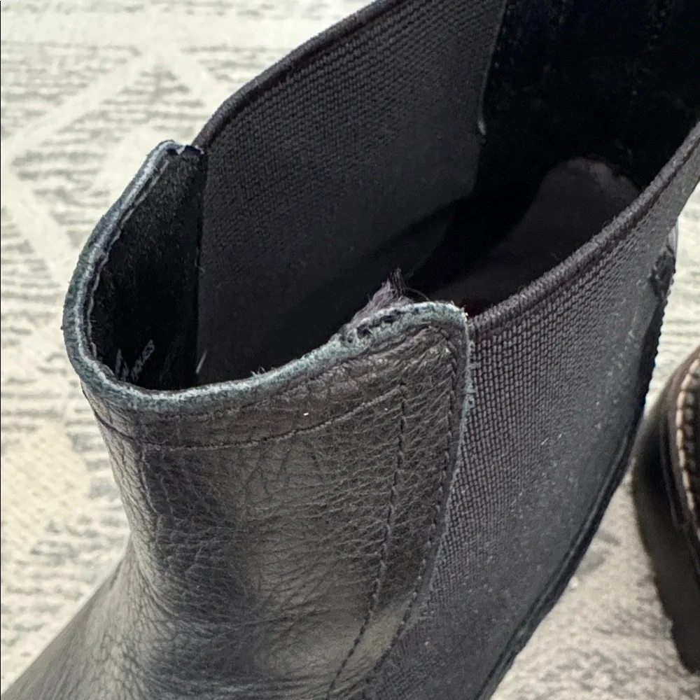 Black leather Chelsea boots - Picture 12 of 12